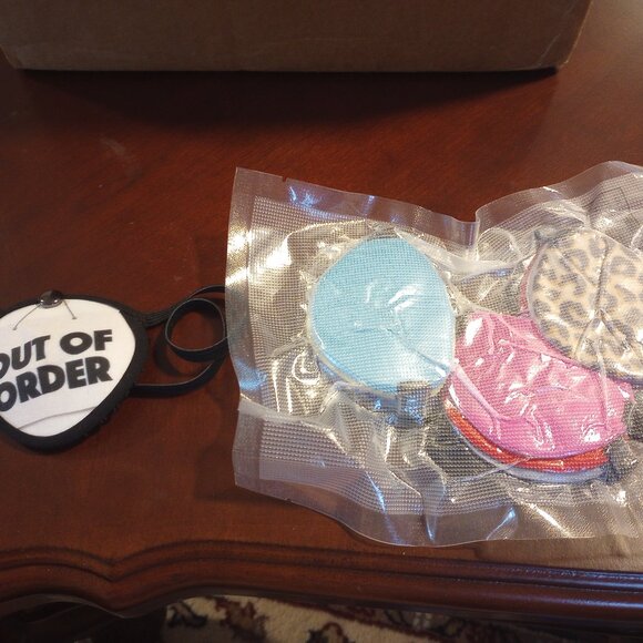 NIPKGE/ Eye patches - Picture 1 of 2